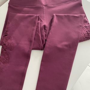 Purple textured leggings